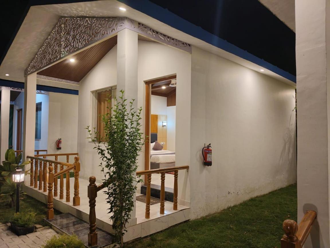 Corbett Jungle Breeze Resort Ramnagar  Εξωτερικό φωτογραφία